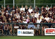 Doinb迎来五赛季巅峰发挥，日本赛场观众热烈欢呼